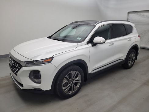 Used 2019 Hyundai Santa Fe AWD image 2
