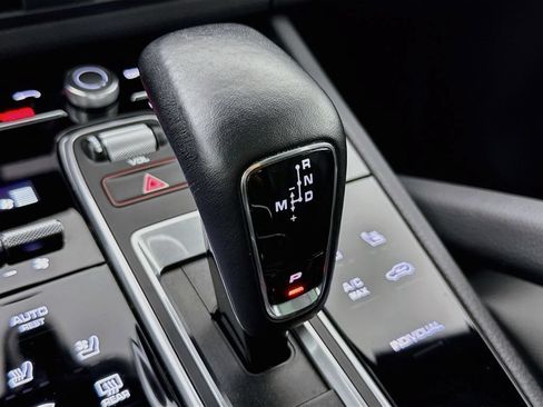 Certified 2023 Porsche Cayenne AWD/4WD image 20