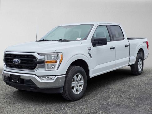 Used 2022 Ford F150 XLT w/ Equipment Group 301A Mid AWD/4WD image 7