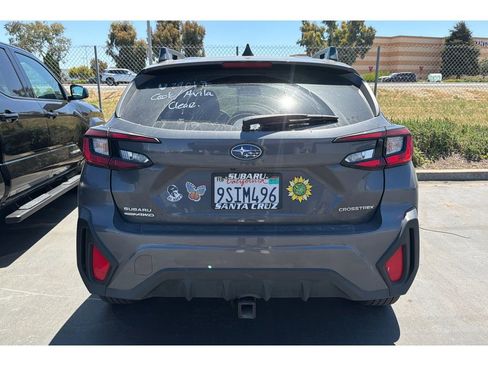 Used 2025 Subaru Crosstrek 2.0i Premium AWD/4WD image 6