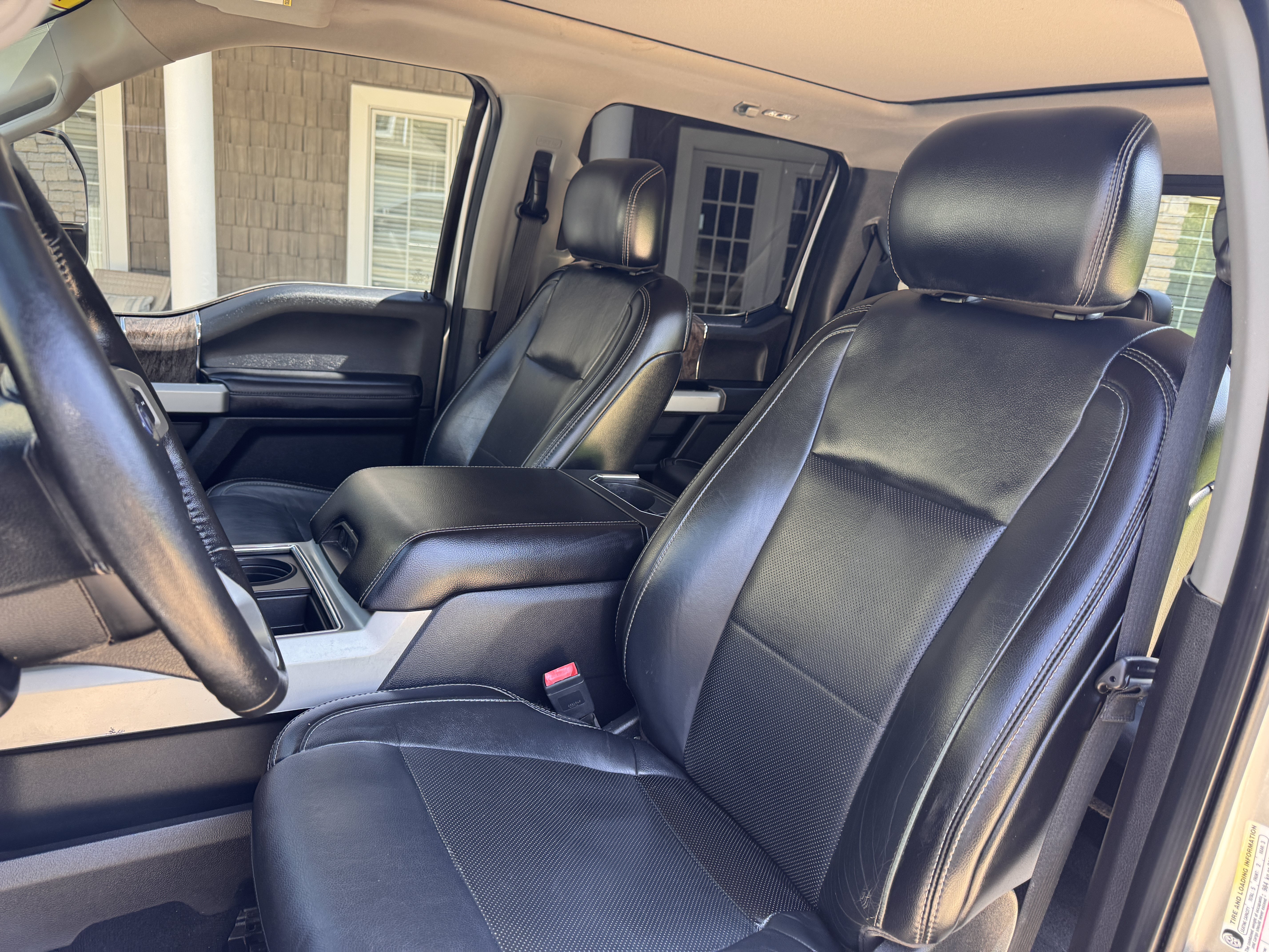 Used 2019 Ford F250 Lariat w/ Lariat Ultimate Package AWD/4WD image 15