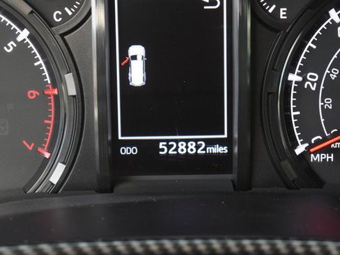 Certified 2022 Toyota 4Runner SR5 Premium image 32