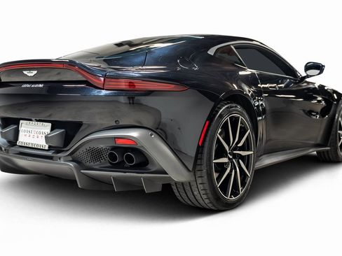 Used 2020 Aston Martin V8 Vantage Coupe image 11