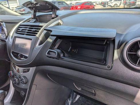 Used 2016 Chevrolet Trax LT FWD image 22
