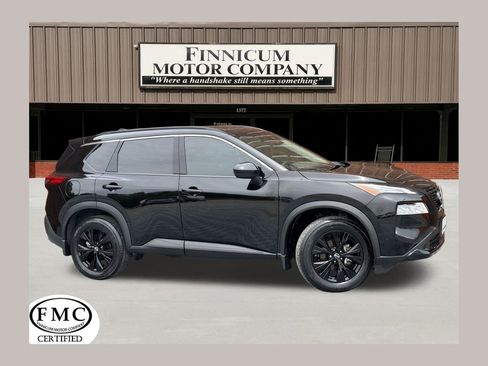 Used 2023 Nissan Rogue SV w/ SV Premium B Package FWD image 1