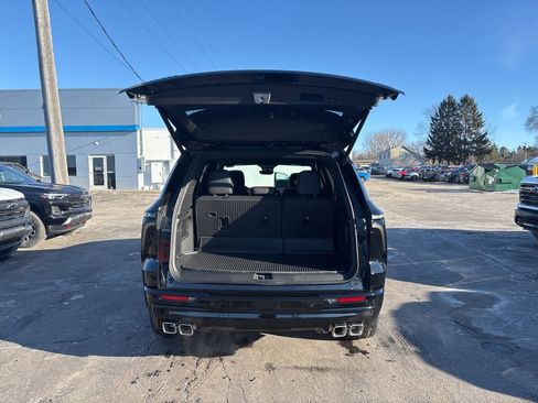 New 2026 Chevrolet Traverse RS w/ LPO, Floor Liner Package image 6