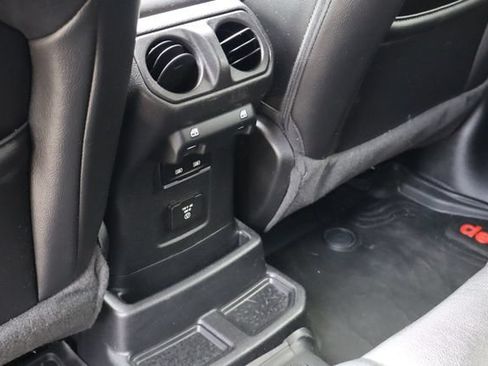 Used 2021 Jeep Wrangler Unlimited Sahara AWD/4WD image 19