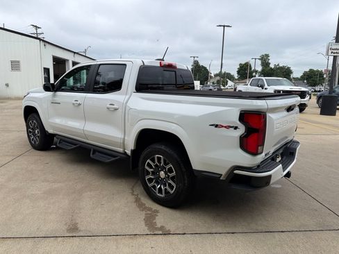 Used 2023 Chevrolet Colorado LT w/ LT Convenience Package III AWD/4WD image 27