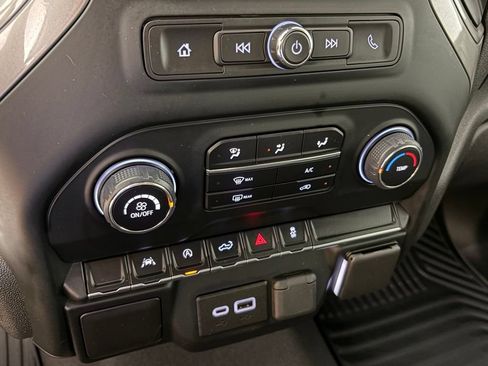 Used 2024 Chevrolet Silverado 1500 Custom AWD/4WD image 31