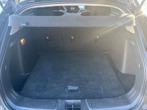 Used 2025 Chevrolet Trax LT image 24