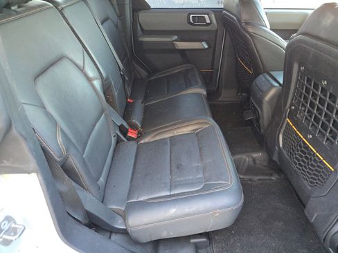 Used 2022 Ford Bronco Badlands image 27