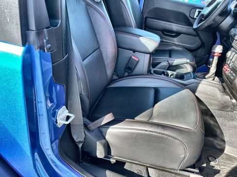 Used 2023 Jeep Wrangler Rubicon w/ Steel Bumper Group image 17