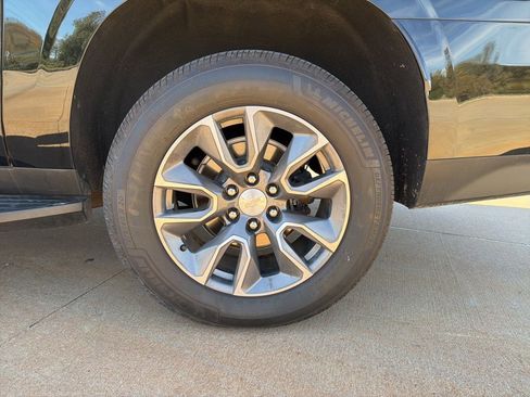 Used 2023 Chevrolet Suburban LS w/ Driver Alert Package image 13