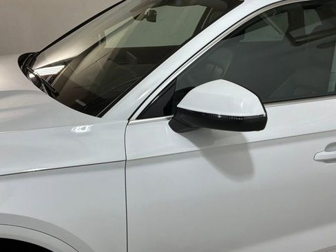 Used 2023 Audi Q5 Premium w/ Convenience Package AWD/4WD image 26