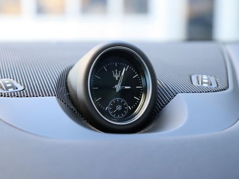 Used 2022 Maserati Levante GT image 92