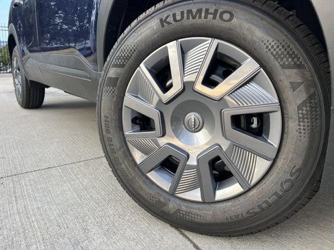 New 2026 Nissan Kicks S FWD image 6