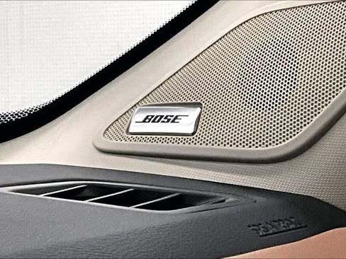 New 2025 Nissan Pathfinder Platinum w/ Lighting Package (N93) image 27