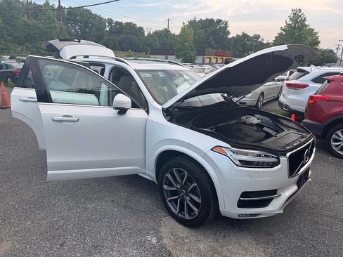 Used 2019 Volvo XC90 T6 Momentum w/ Advanced Package image 7
