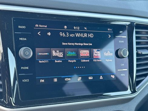 Used 2022 Volkswagen Atlas Cross Sport SE image 15