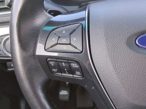 Used 2016 Ford Explorer Limited image 23