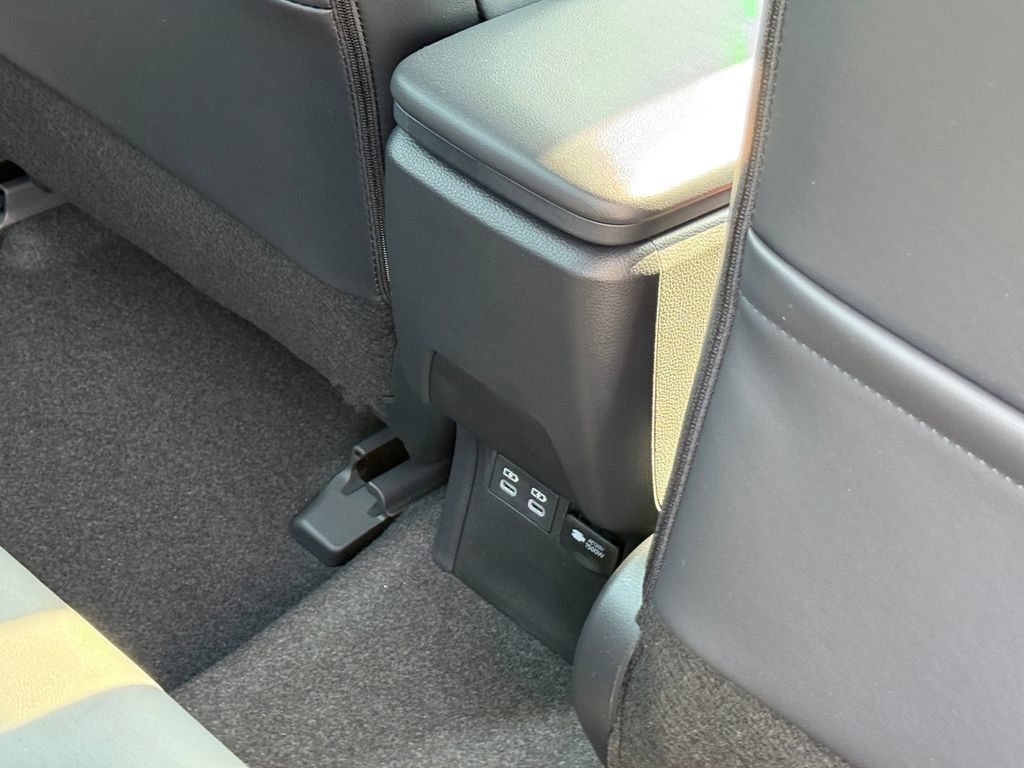 New 2026 Toyota Prius Plug-In Hybrid FWD image 21