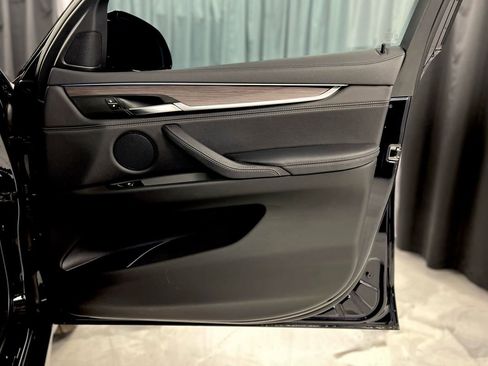 Used 2019 BMW X6 xDrive35i w/ M Sport Package image 43