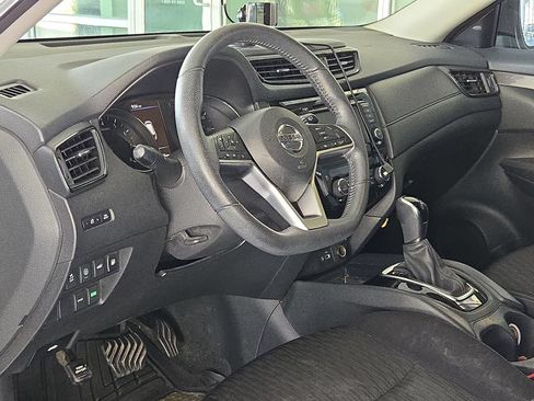 Used 2019 Nissan Rogue SV FWD image 12