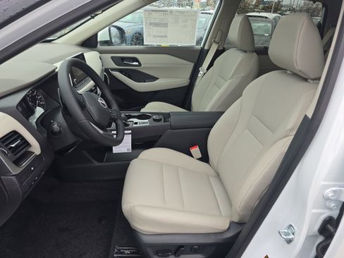 New 2026 Nissan Rogue SV w/ SV Premium Package image 12