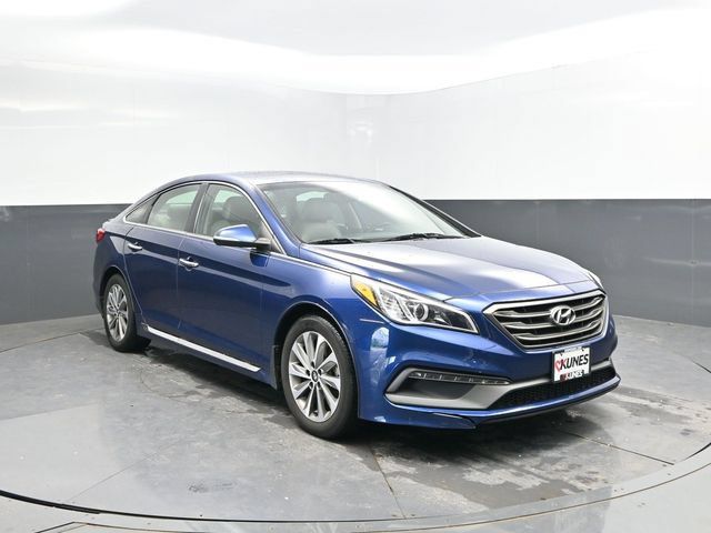 Used 2017 Hyundai Sonata Sport w/ Value Edition Package 02 FWD image 4