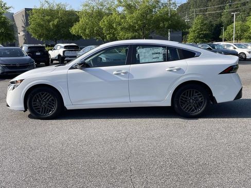 New 2026 Nissan Sentra SV w/ SV Convenience Package FWD image 4