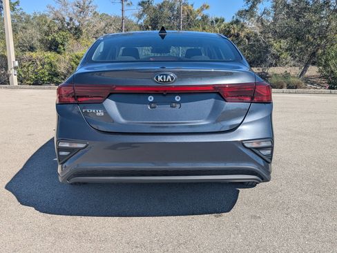 Used 2021 Kia Forte Sedan image 6