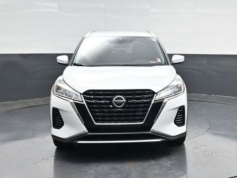 Used 2021 Nissan Kicks SV image 8