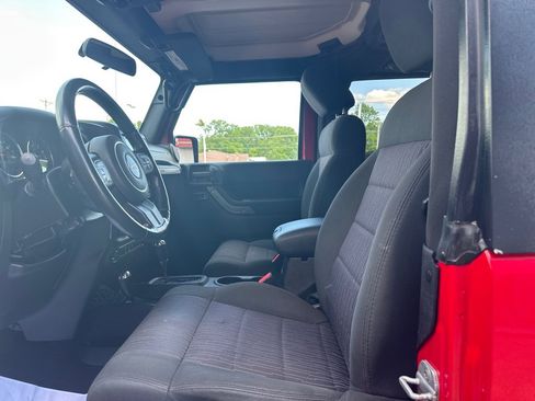 Used 2011 Jeep Wrangler Sport AWD/4WD image 2