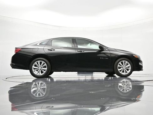 Used 2025 Chevrolet Malibu LT image 36