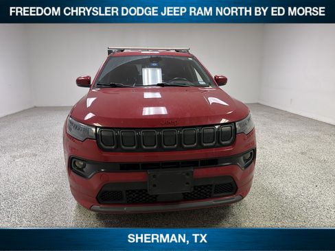 Used 2022 Jeep Compass Limited AWD/4WD image 2