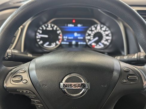 Used 2019 Nissan Murano S image 13