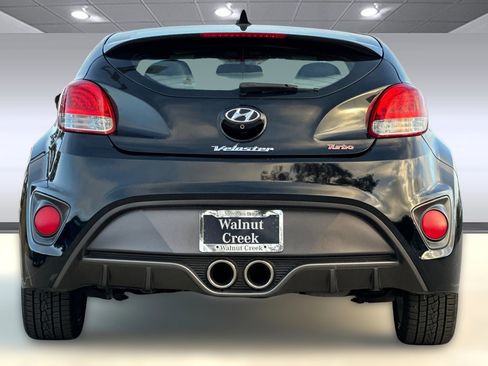 Used 2016 Hyundai Veloster Turbo image 9