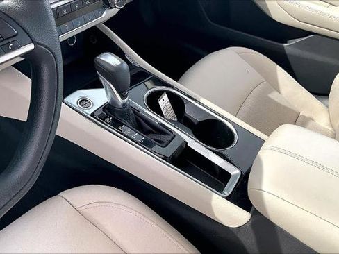 Certified 2024 Nissan Altima 2.5 SV image 16