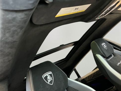 Used 2024 Lamborghini Urus Performante image 9