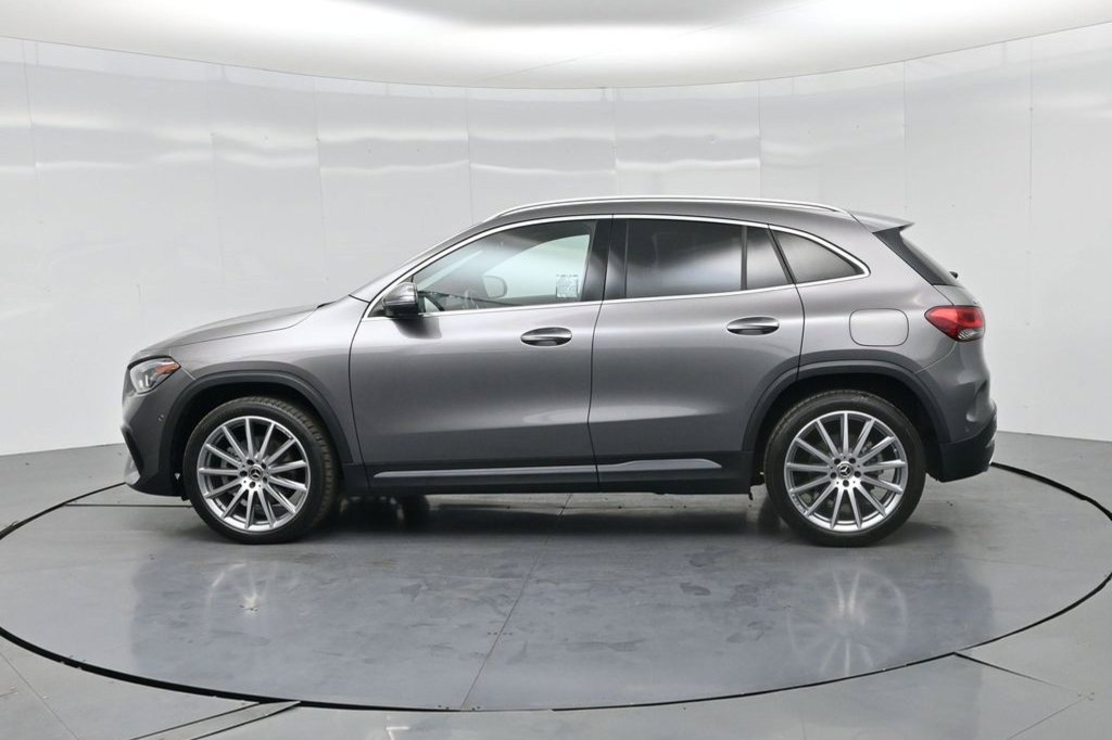 Used 2022 Mercedes-Benz GLA 250 4MATIC image 11
