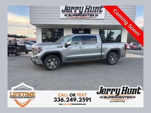 Used 2024 GMC Sierra 1500 SLT image 1