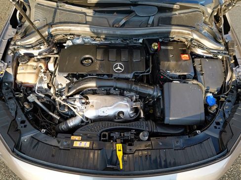 Used 2021 Mercedes-Benz GLA 250 4MATIC image 58