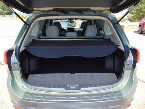 Used 2021 Subaru Forester AWD/4WD image 24
