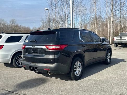 Used 2021 Chevrolet Traverse LT image 4