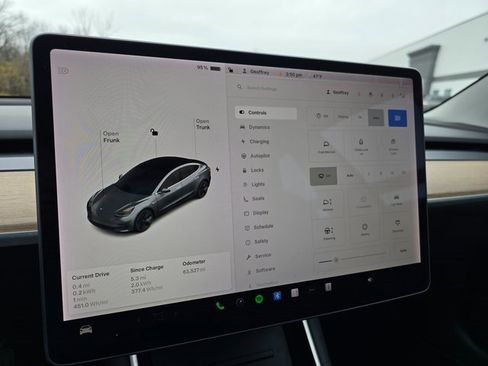Used 2019 Tesla Model 3 Long Range image 38