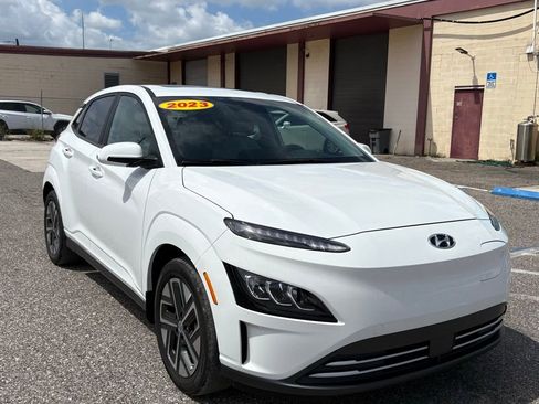 Used 2023 Hyundai Kona Limited w/ Cargo Package FWD image 1