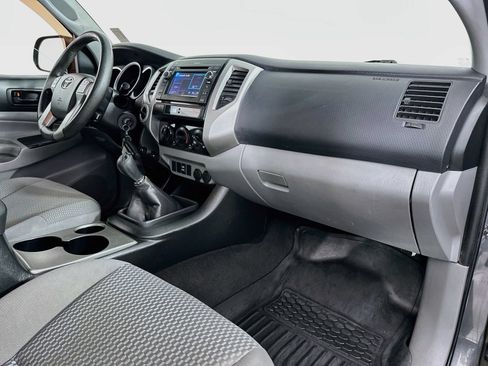 Used 2013 Toyota Tacoma 4x4 Access Cab V6 w/ SR5 Pkg image 27