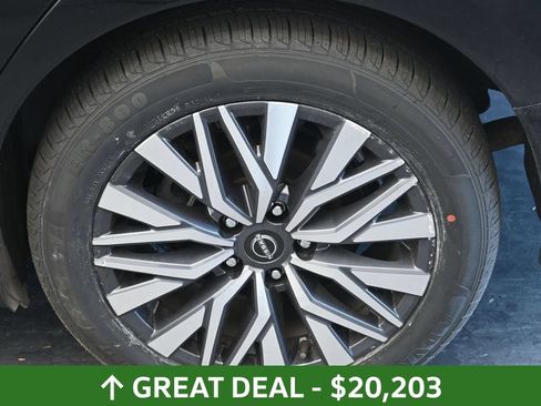 Used 2025 Nissan Altima 2.5 SV FWD image 13