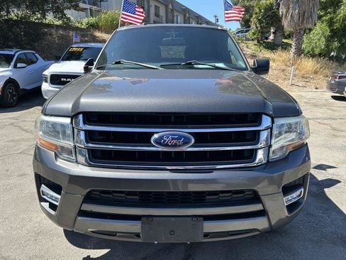 Used 2015 Ford Expedition EL XLT w/ Equipment Group 202A RWD image 2