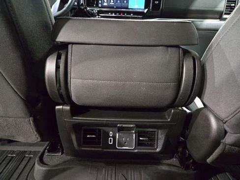 Used 2023 GMC Sierra 1500 Elevation image 33